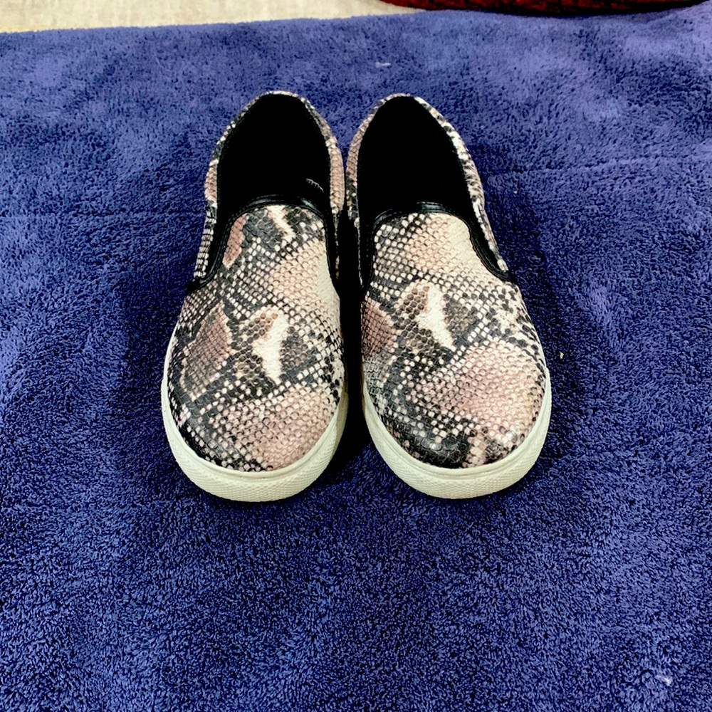 Children’s shoes
